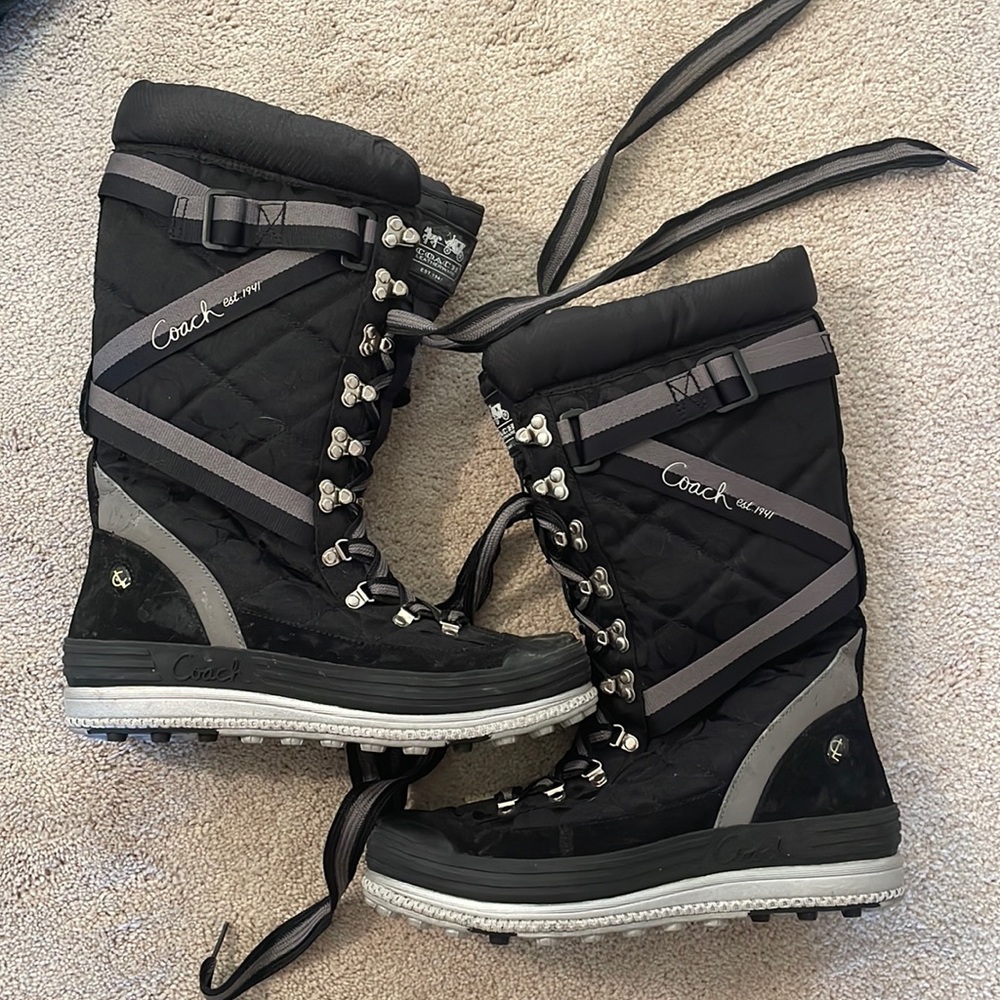 Vintage coach snow boots